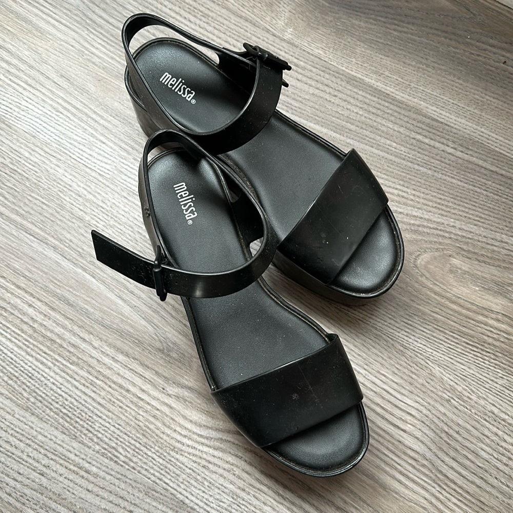 Melissa platform sandals